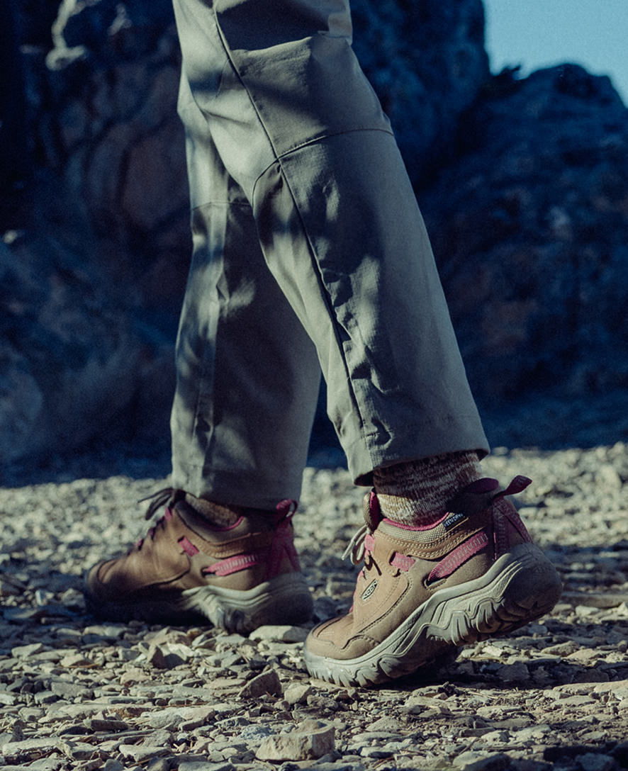 Women's Targhee IV Waterproof Hiking Shoe | Abbey Stone/Lily Pad - Image 9