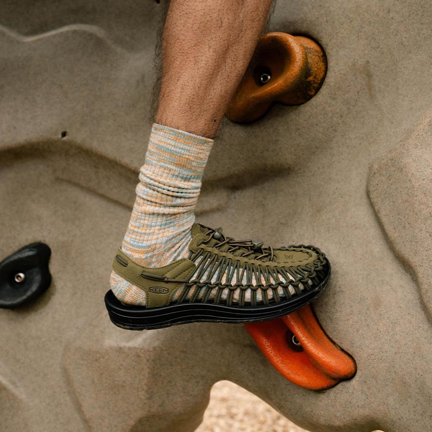 Men's UNEEK Sneaker | Dark Olive/Black - Image 7